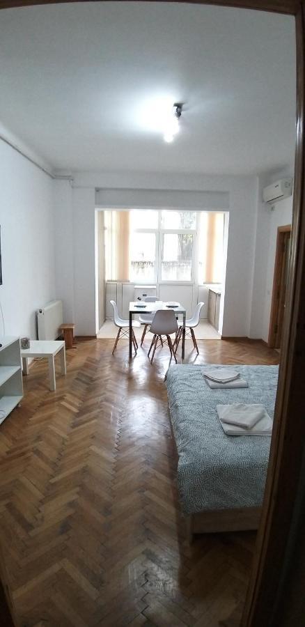 Domum George Enescu Apartment Bucharest Exterior photo